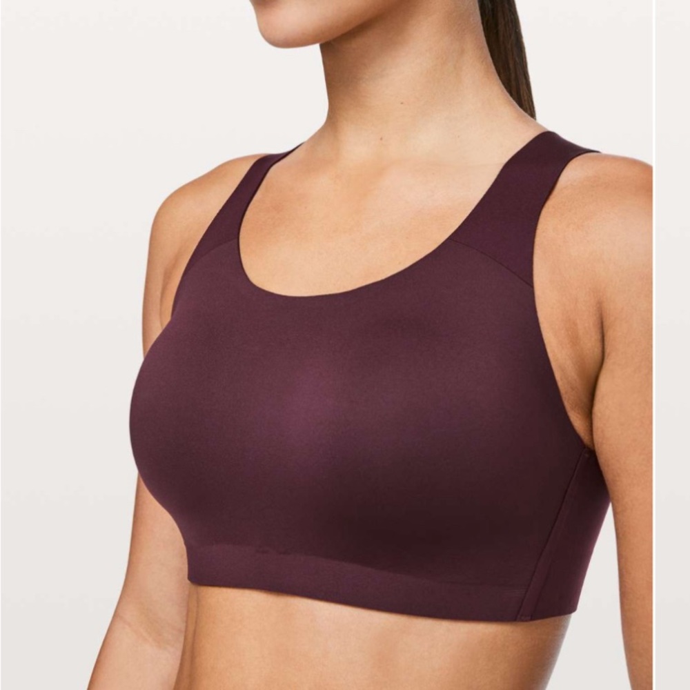 Lululemon 
Enliste Bra  High Support Cups
